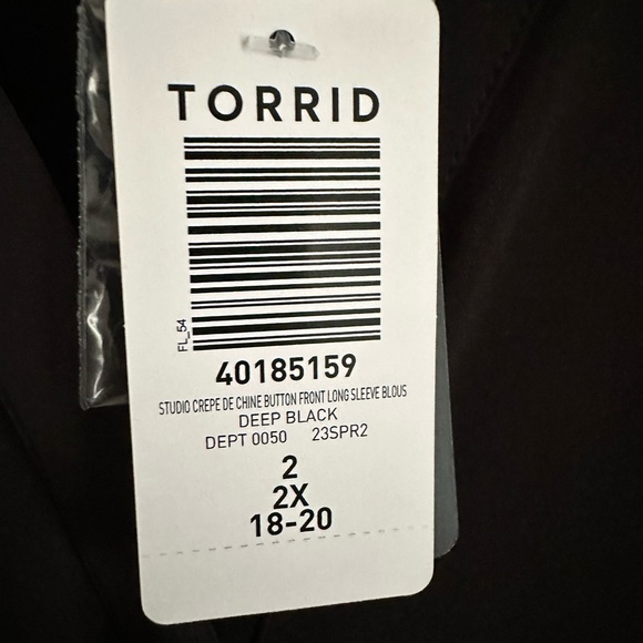 Torrid NWT deep black blouse- beautiful quality! - Picture 6 of 8